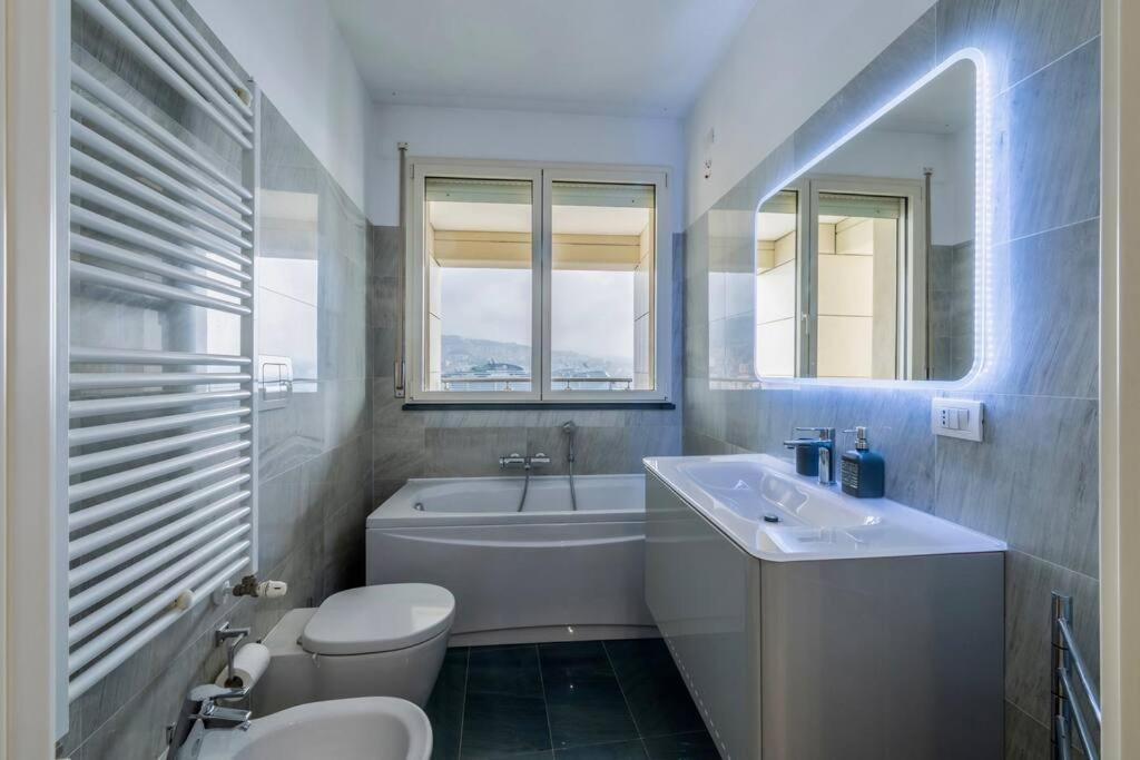 5 Stars Apart Sea View Genova Eksteriør billede