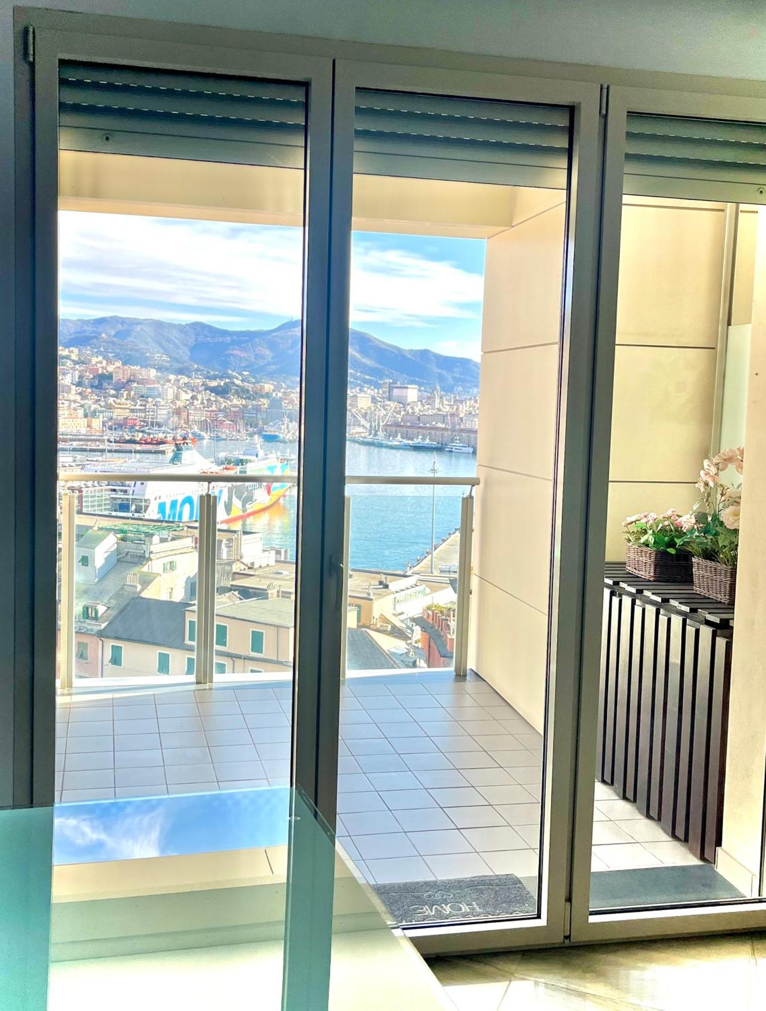 5 Stars Apart Sea View Genova Eksteriør billede